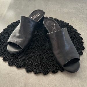 Black Women's Thick Heeled Slide Sandals